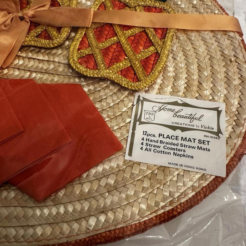 Home Beautiful Vintage Straw Pineapple Placemat Set 12 Pcs. New In Package - Picture 2 of 6